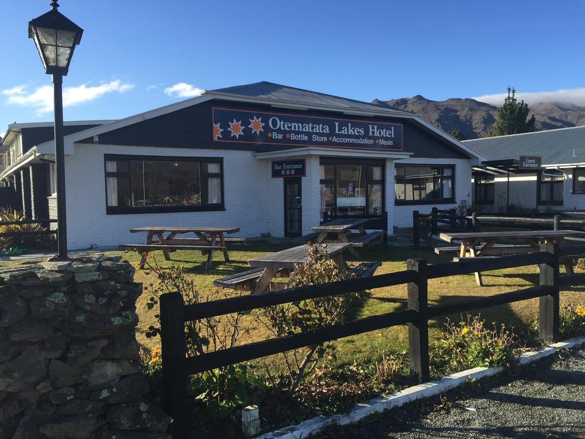 Otematata'S Best Dam Pub Exterior photo